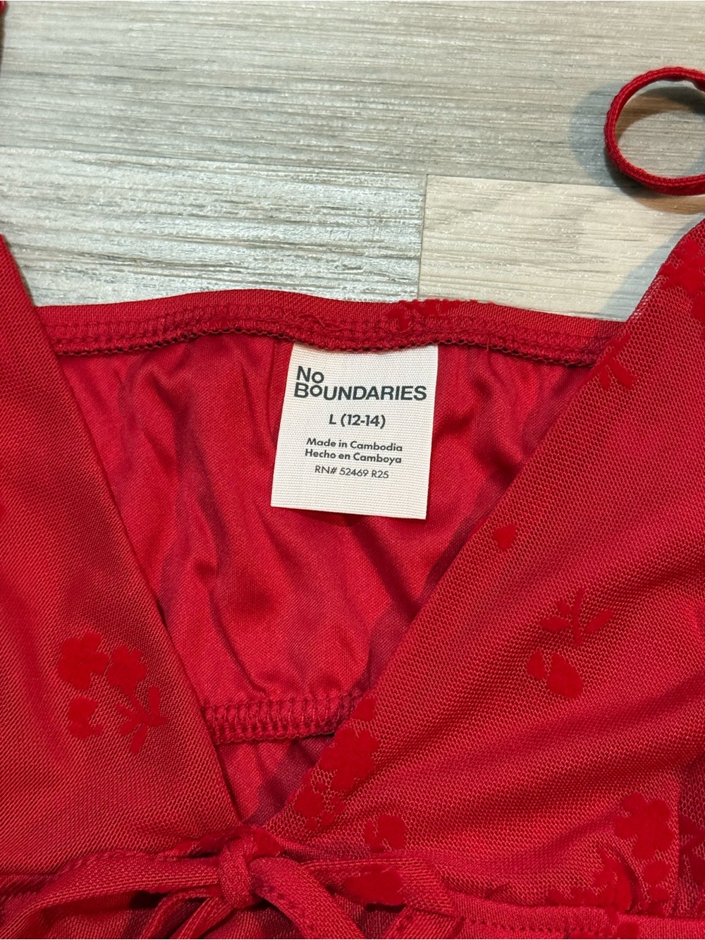 No Boundaries Red Floral Tie-Front Camisole - Picture 4 of 4